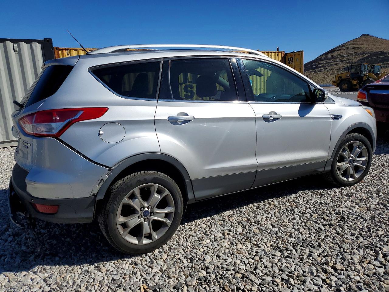 2015 Ford Escape Platinum - Image 3