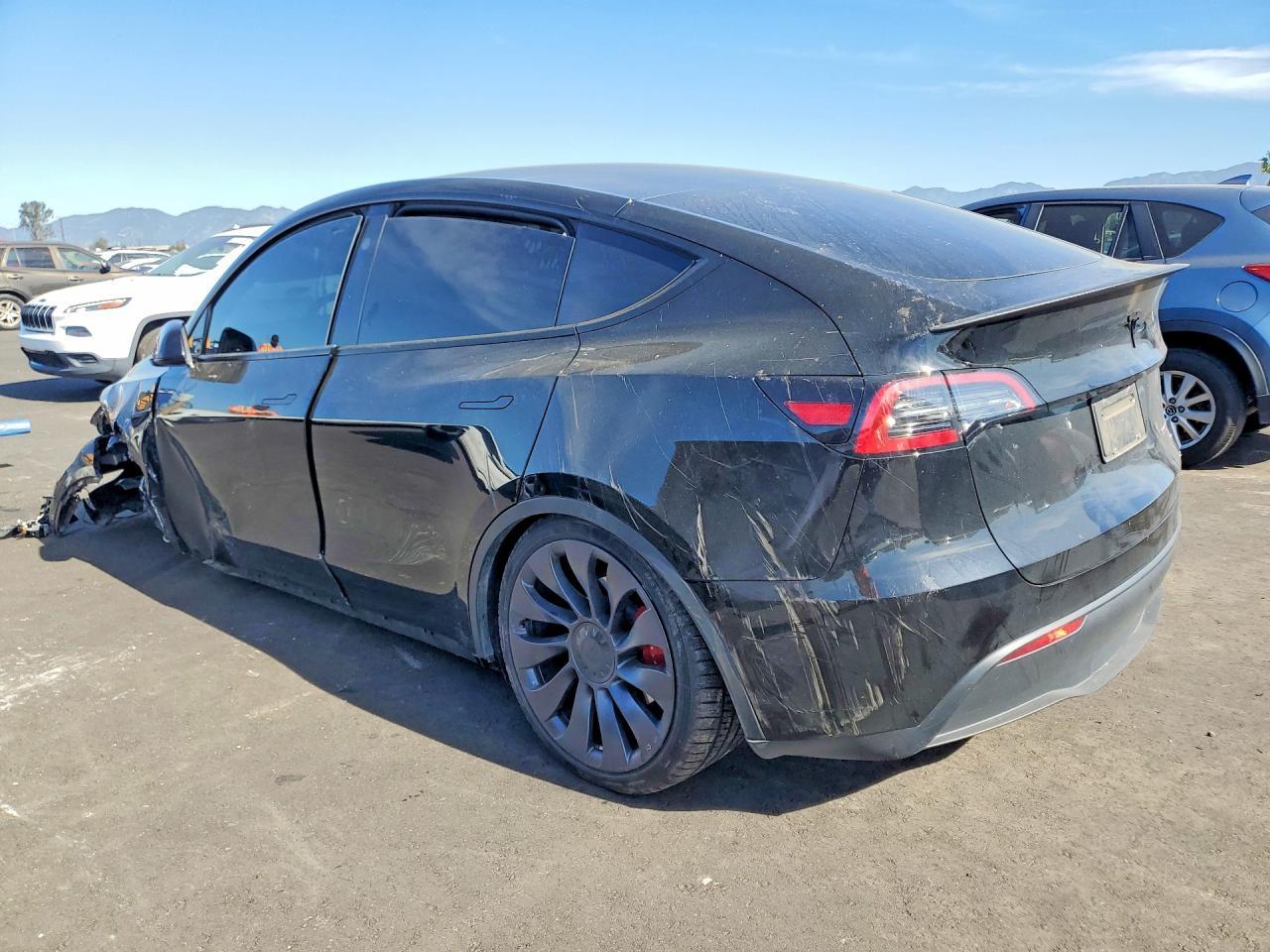 2024 Tesla Model Y - Image 2