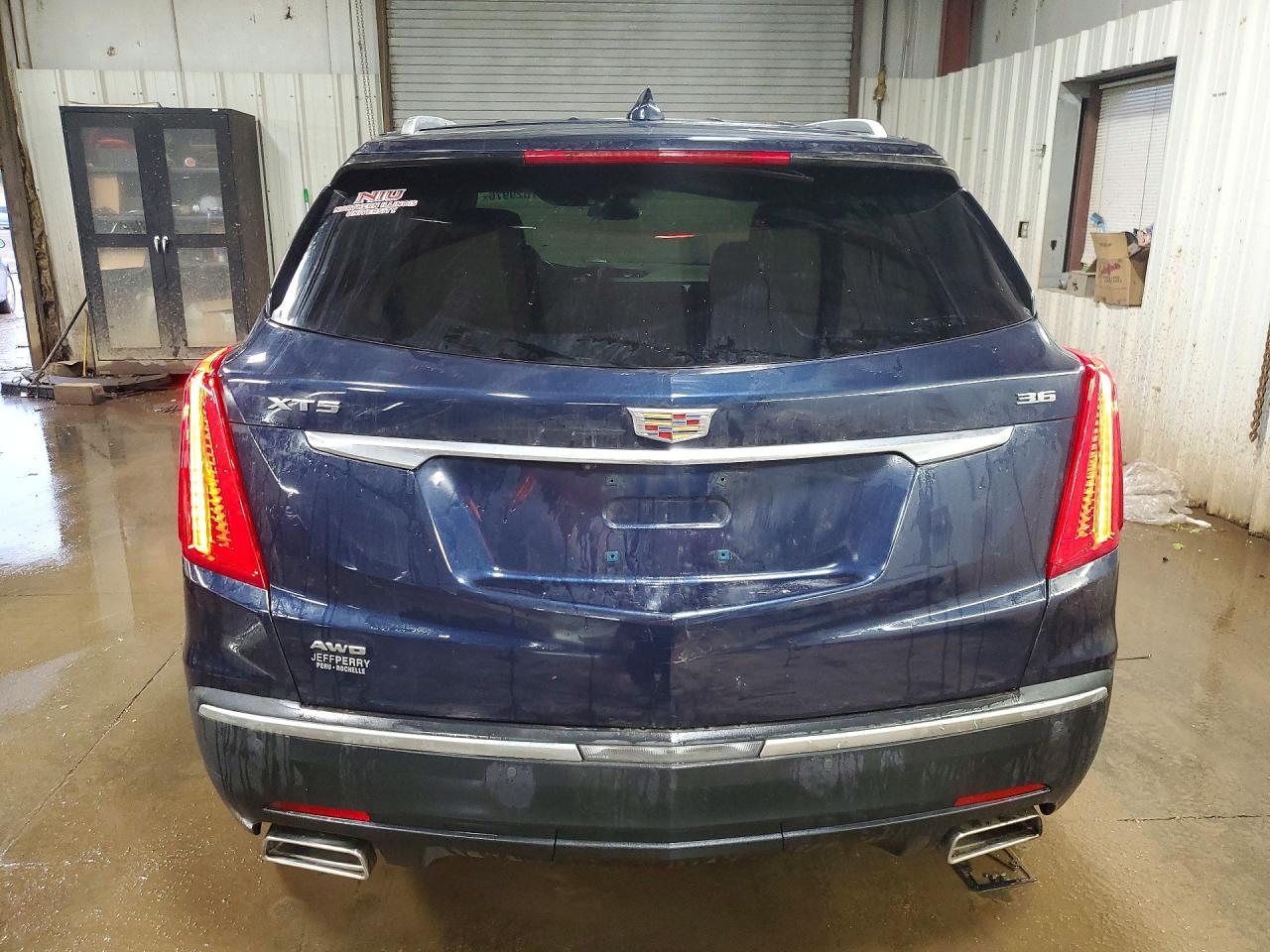 2017 Cadillac Xt5 Premium Luxury - Image 6