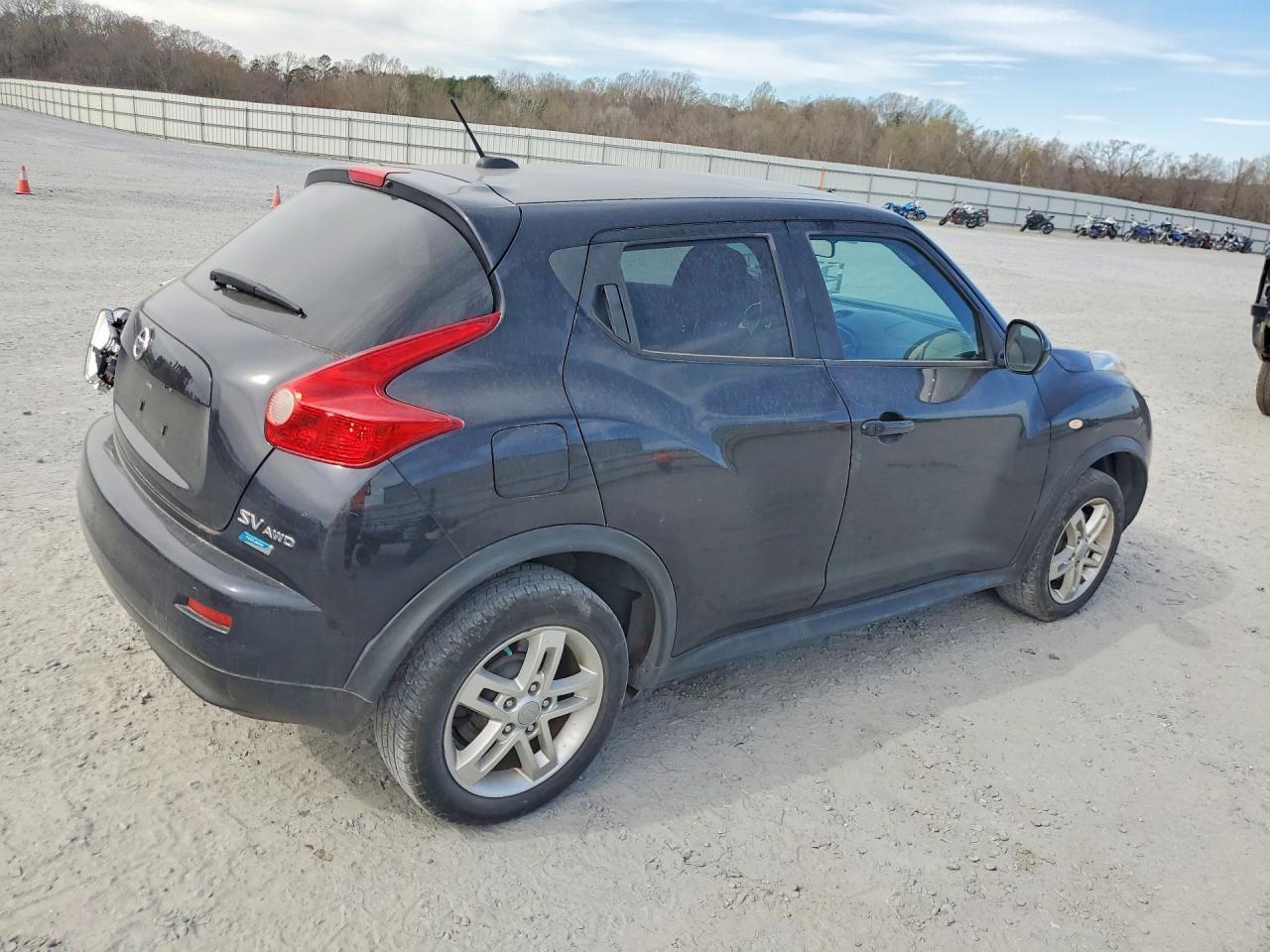 2012 Nissan Juke S - Image 3