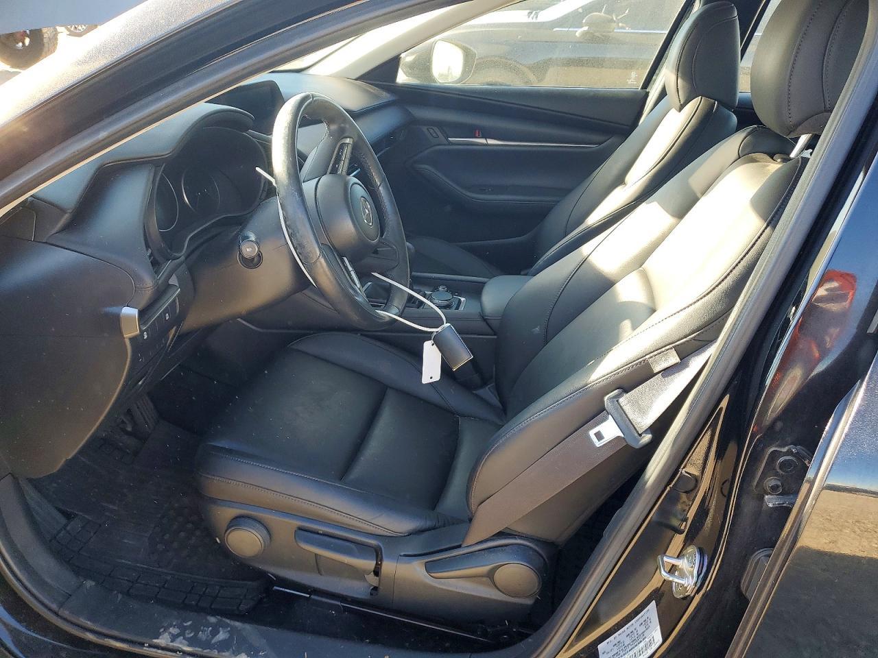 2021 Mazda 3 Select - Image 7