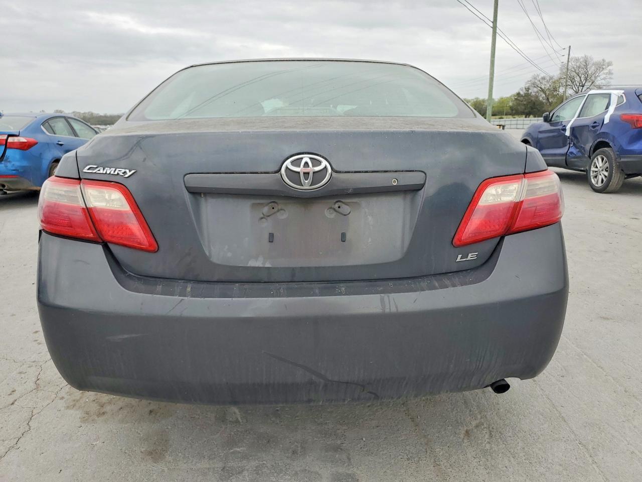 2008 Toyota Camry Le - Фото 6
