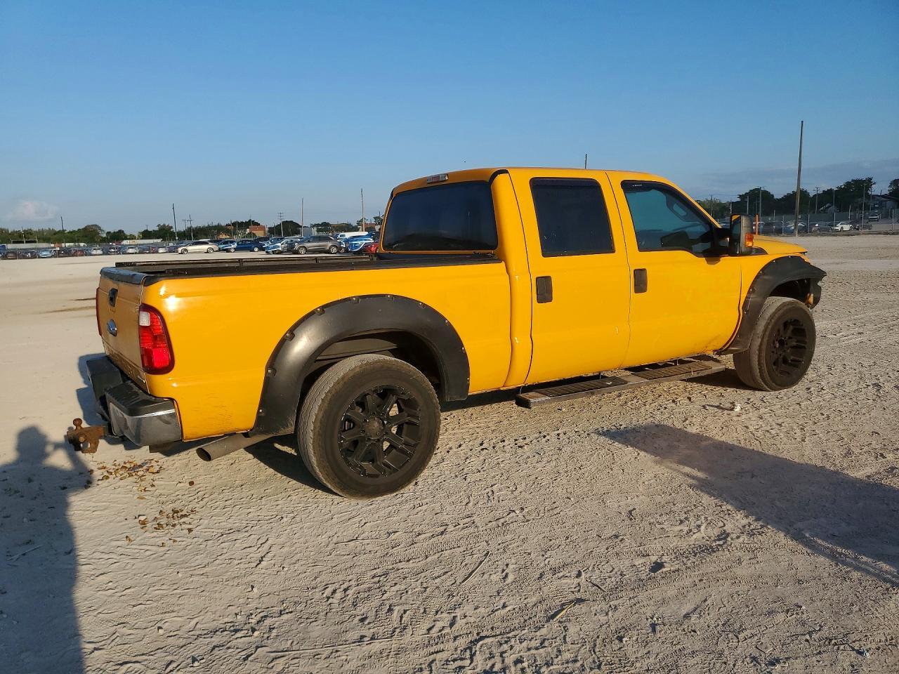 2016 Ford F250 Super Duty - Фото 3