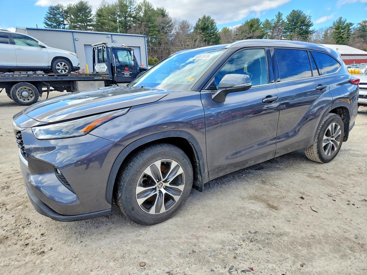 2021 Toyota Highlander Xle