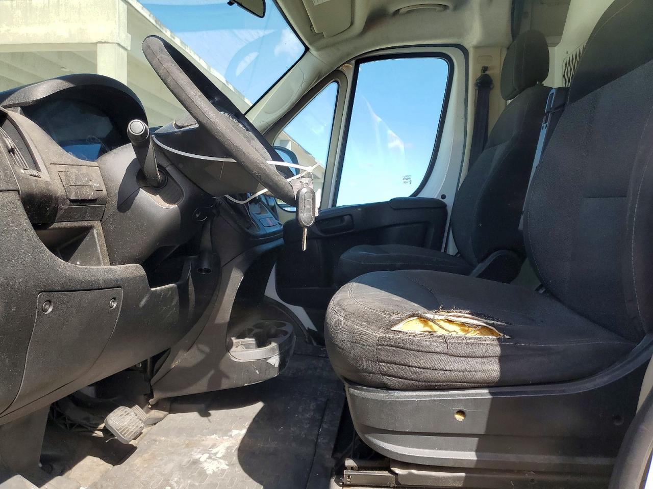 2018 Ram Promaster 2500 Delivery Van - Фото 7