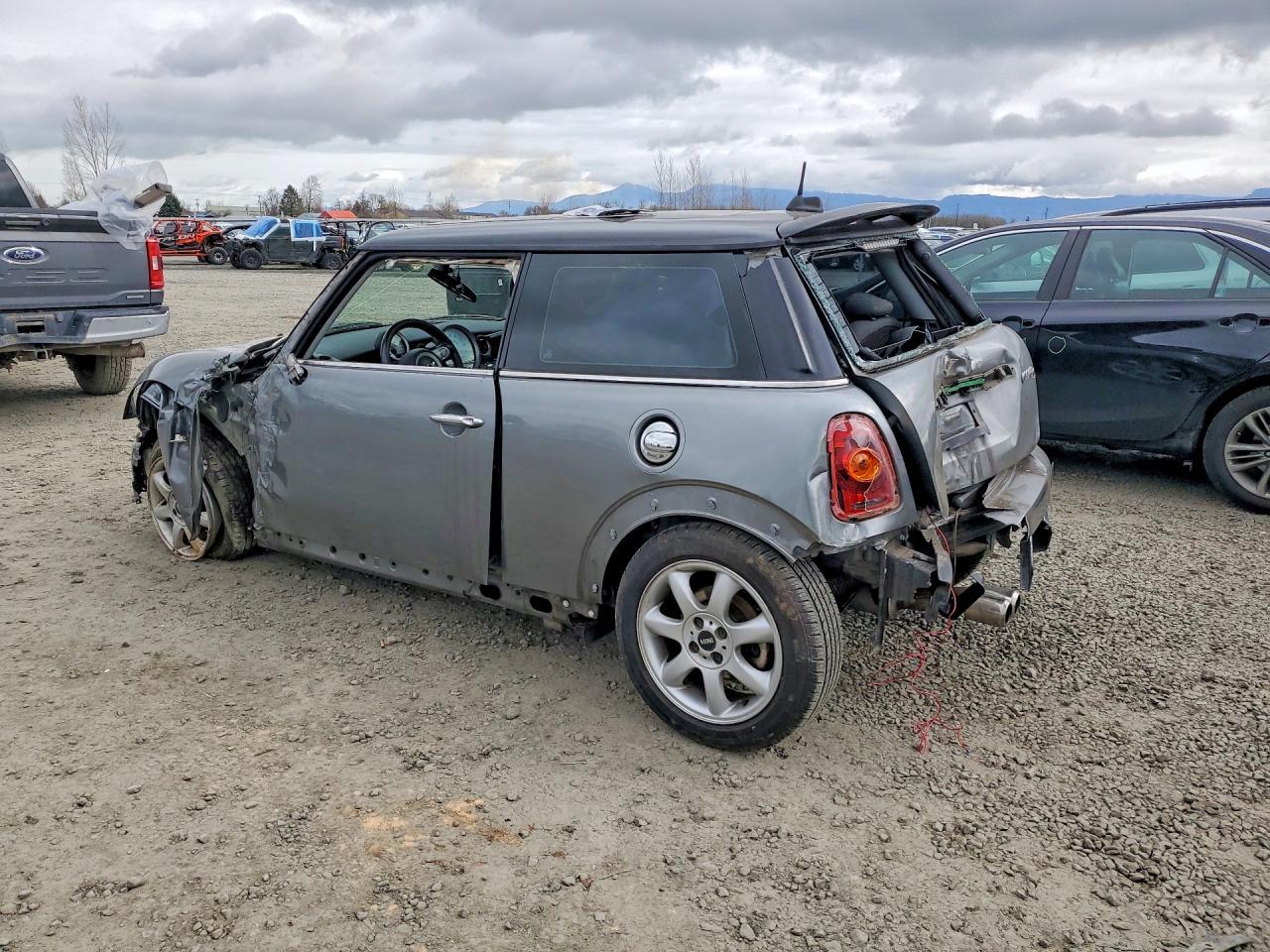 2010 Mini Cooper S - Фото 2
