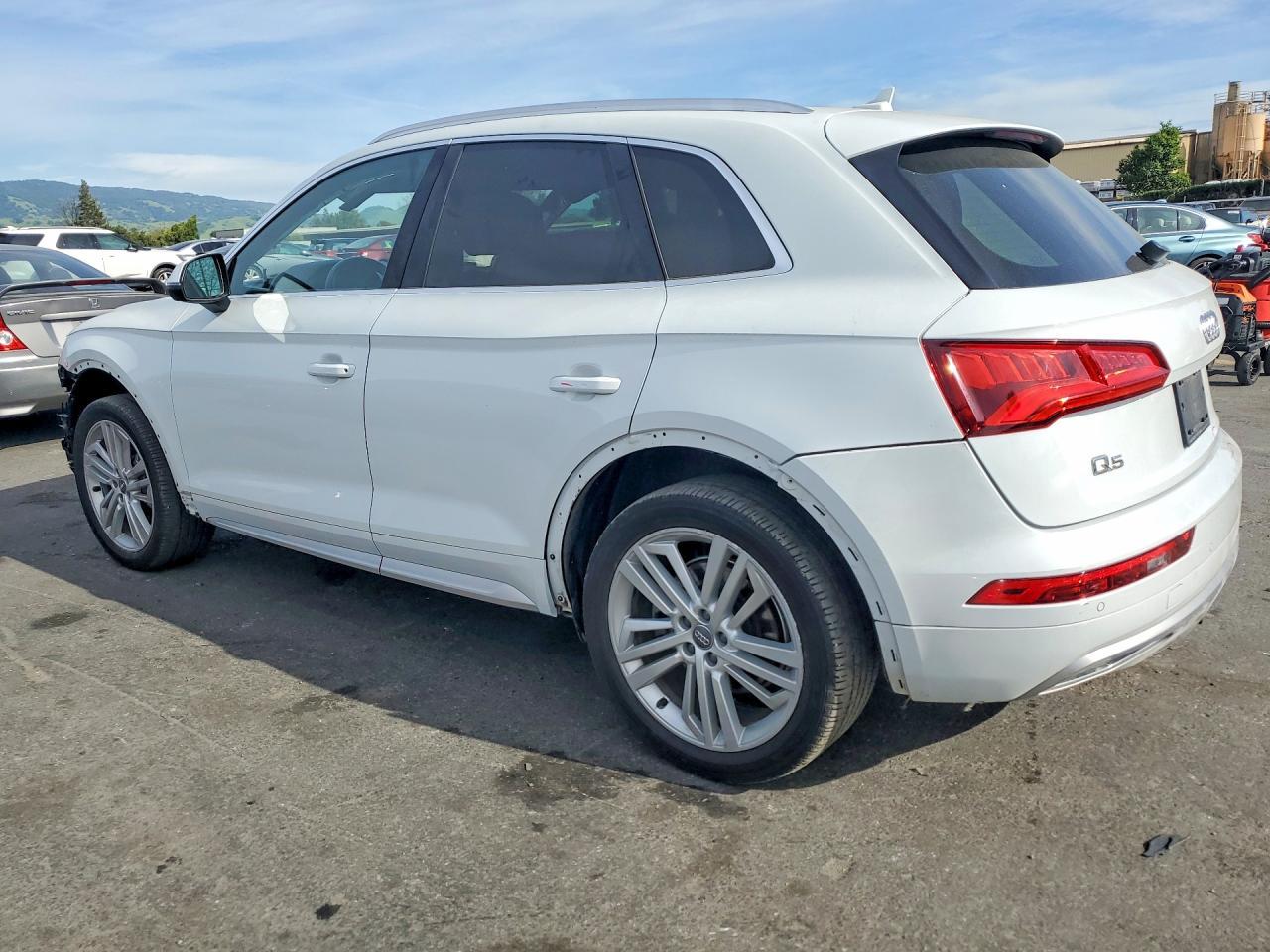 2020 Audi Q5 Premium Plus - Image 2
