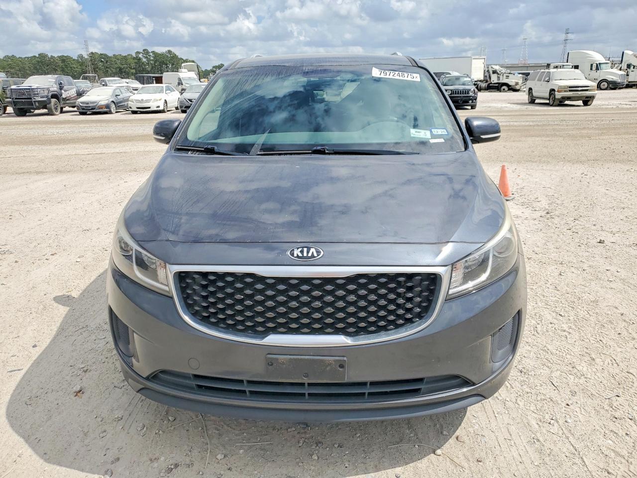 2016 Kia Sedona Lx - Фото 5