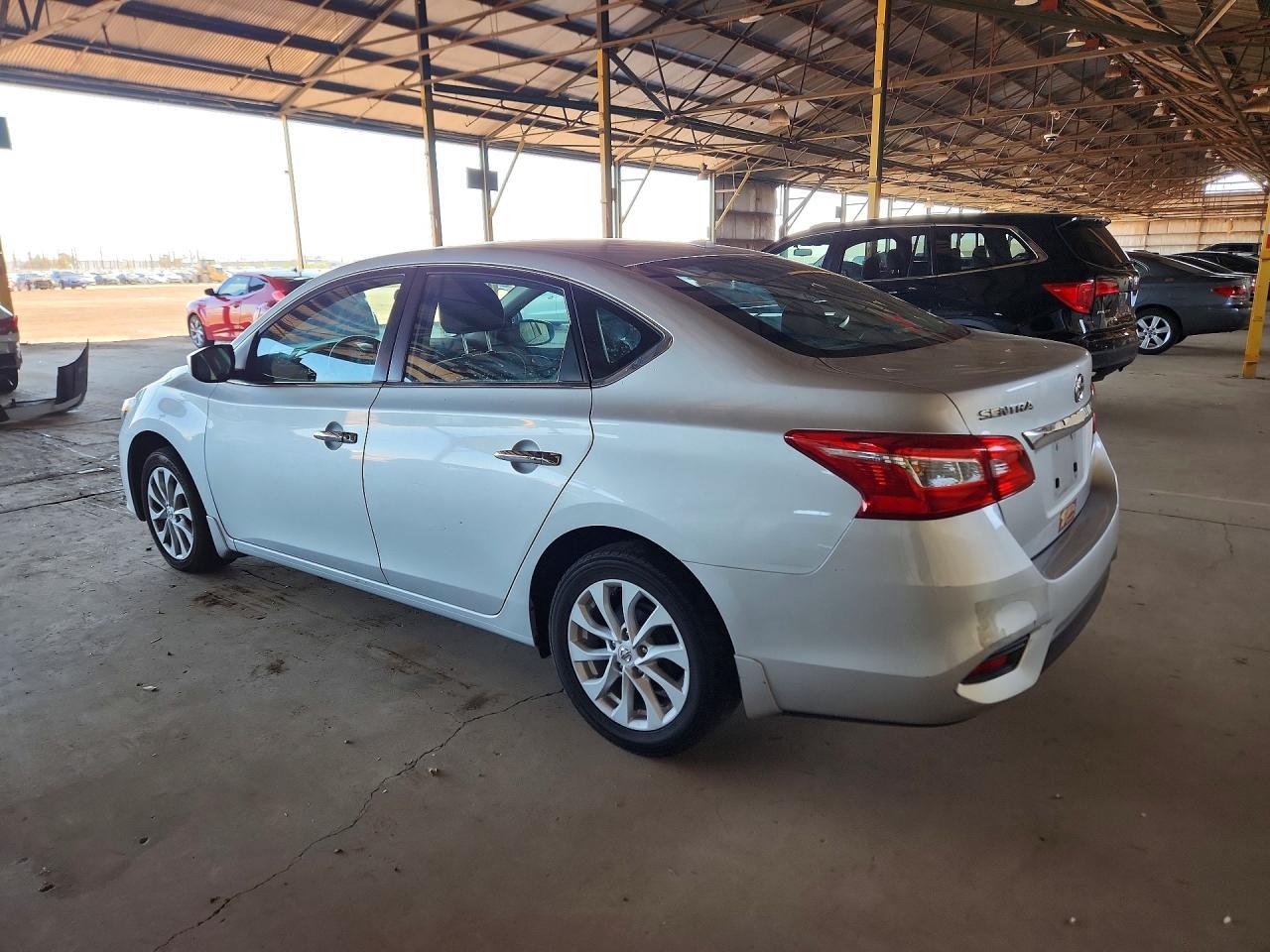 2018 Nissan Sentra Sv - Фото 2
