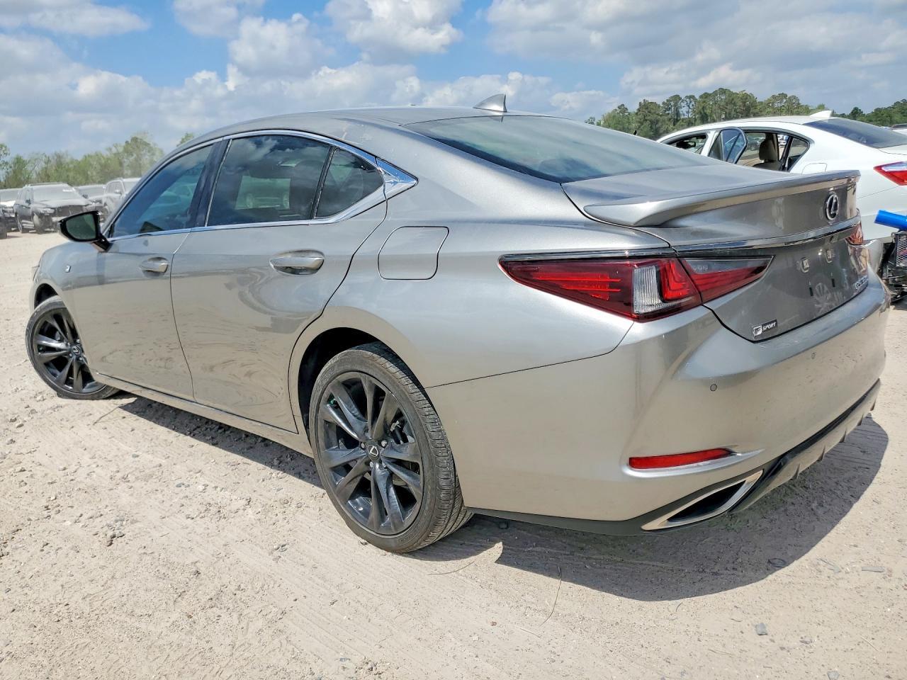 2021 Lexus Es 350 F Sport - Image 2