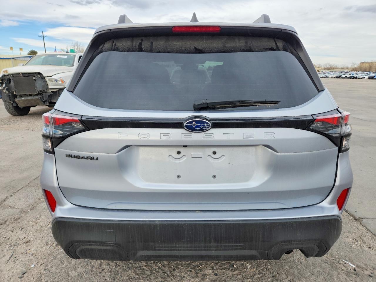 2025 Subaru Forester Premium - Фото 6