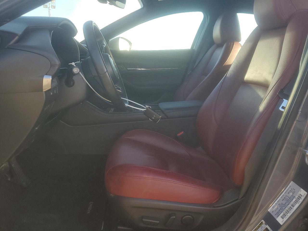 2024 Mazda 3 Preferred - Фото 7
