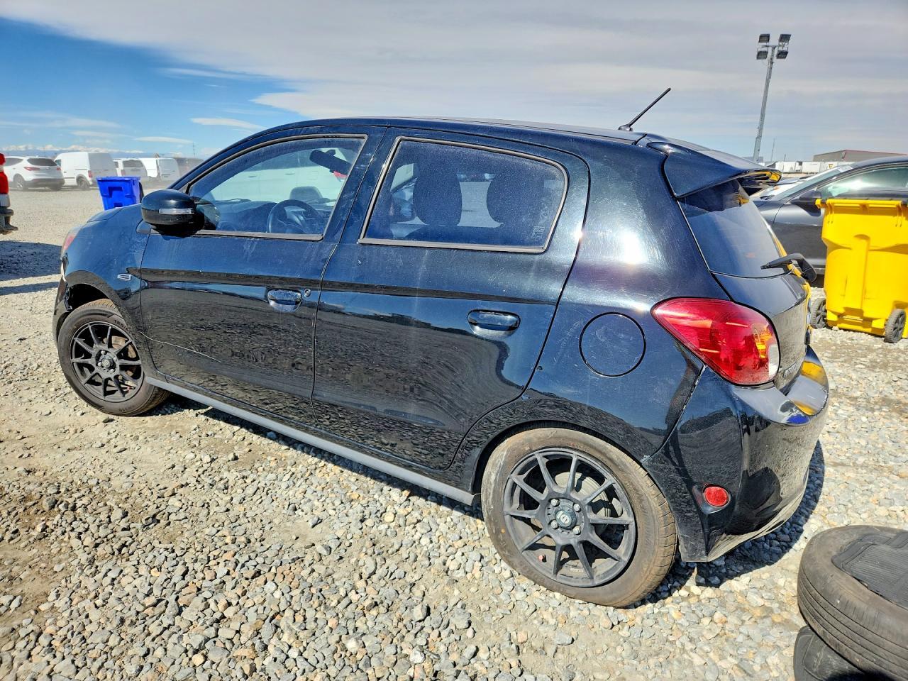 2015 Mitsubishi Mirage Es - Фото 2