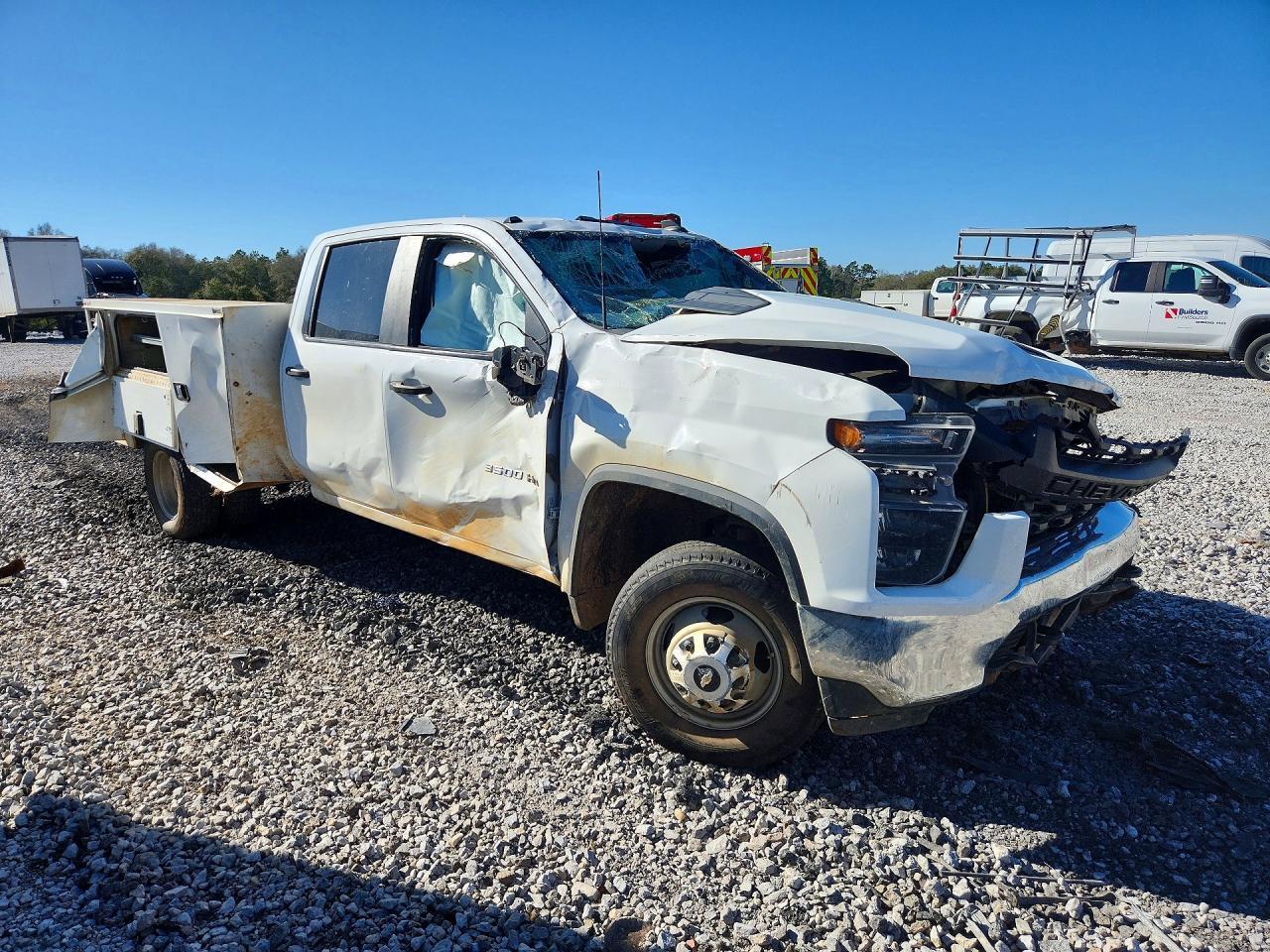 2021 Chevrolet Silverado K3500 - Image 4