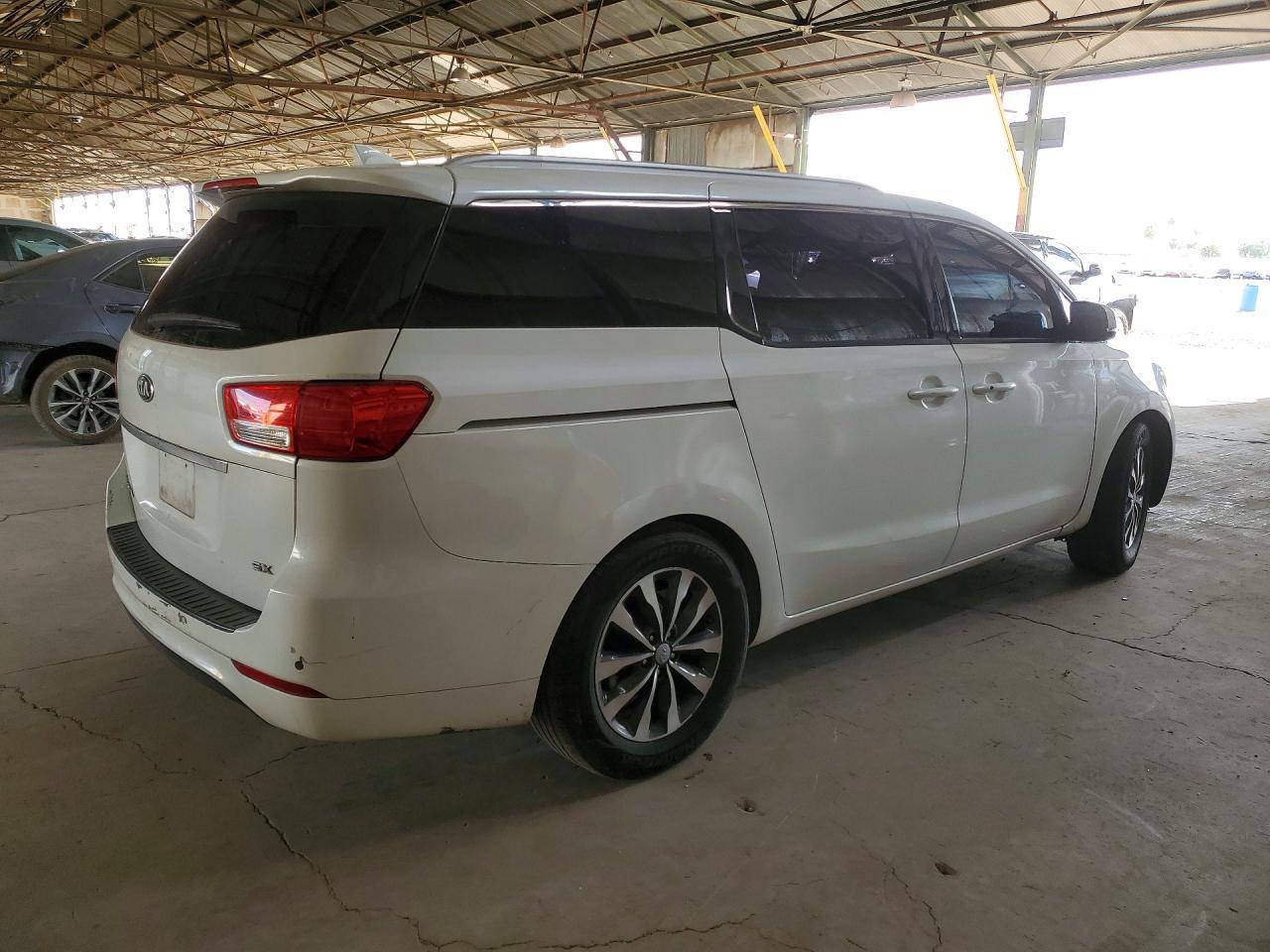2018 Kia Sedona Sx - Image 3