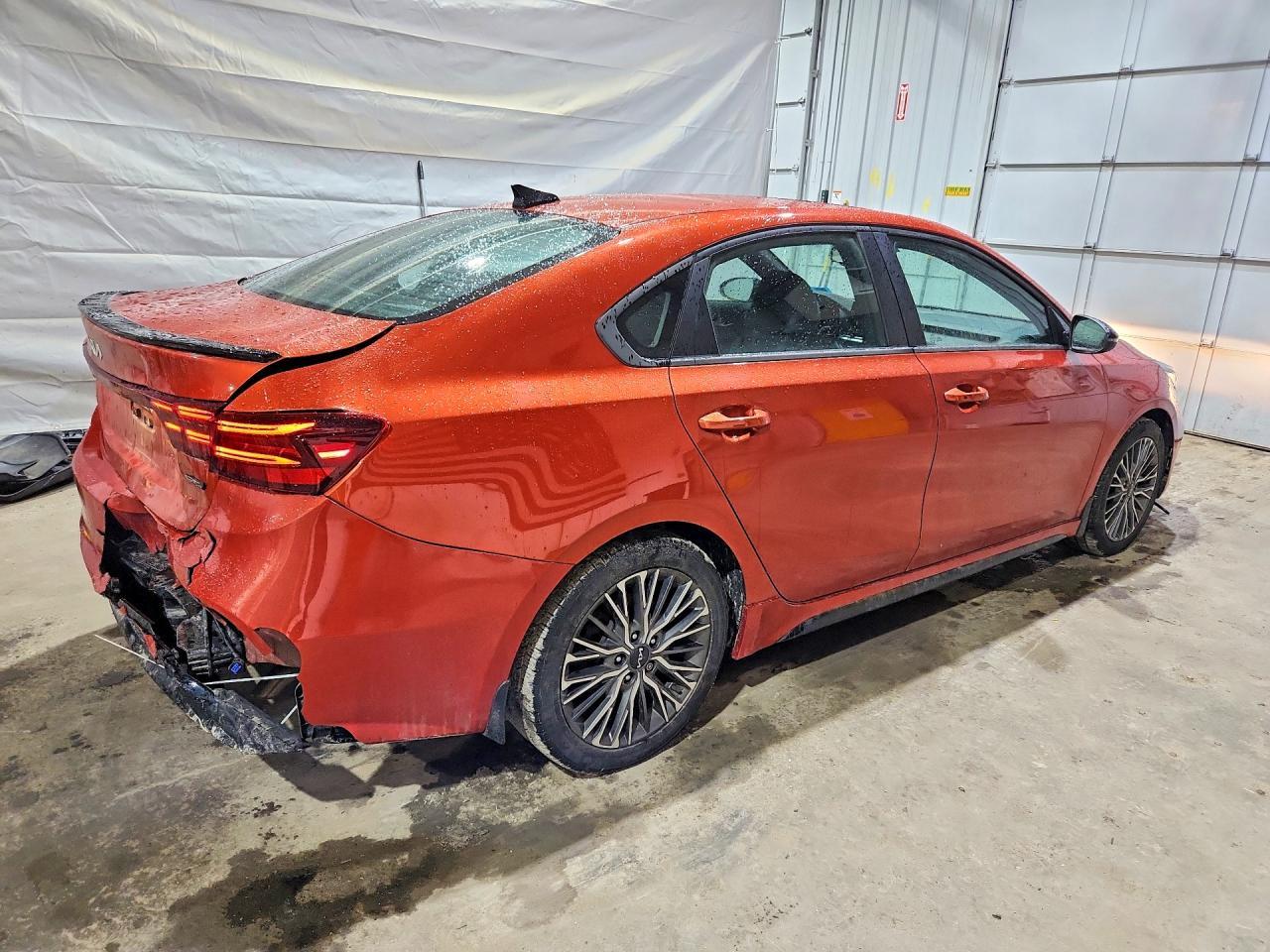 2022 Kia Forte Gt-Line - Фото 3