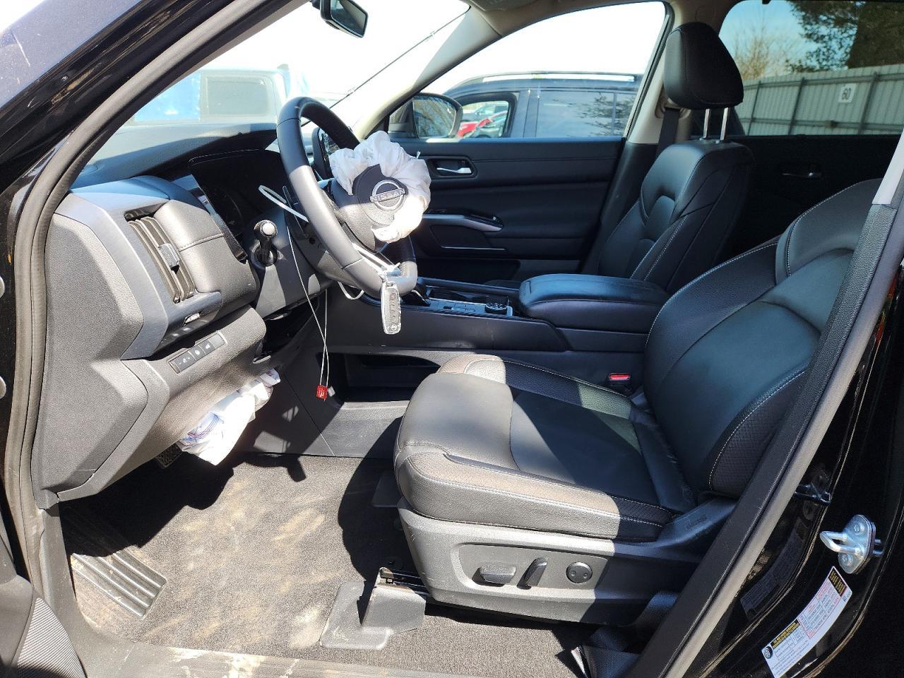 2025 Nissan Pathfinder Sl - Фото 7