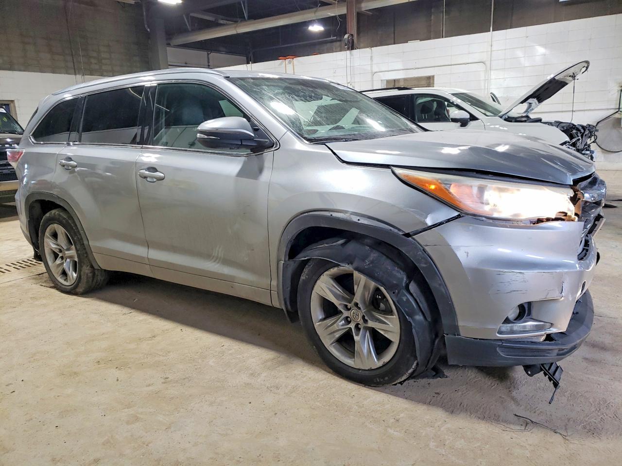 2015 Toyota Highlander Limited Platinum - Фото 4