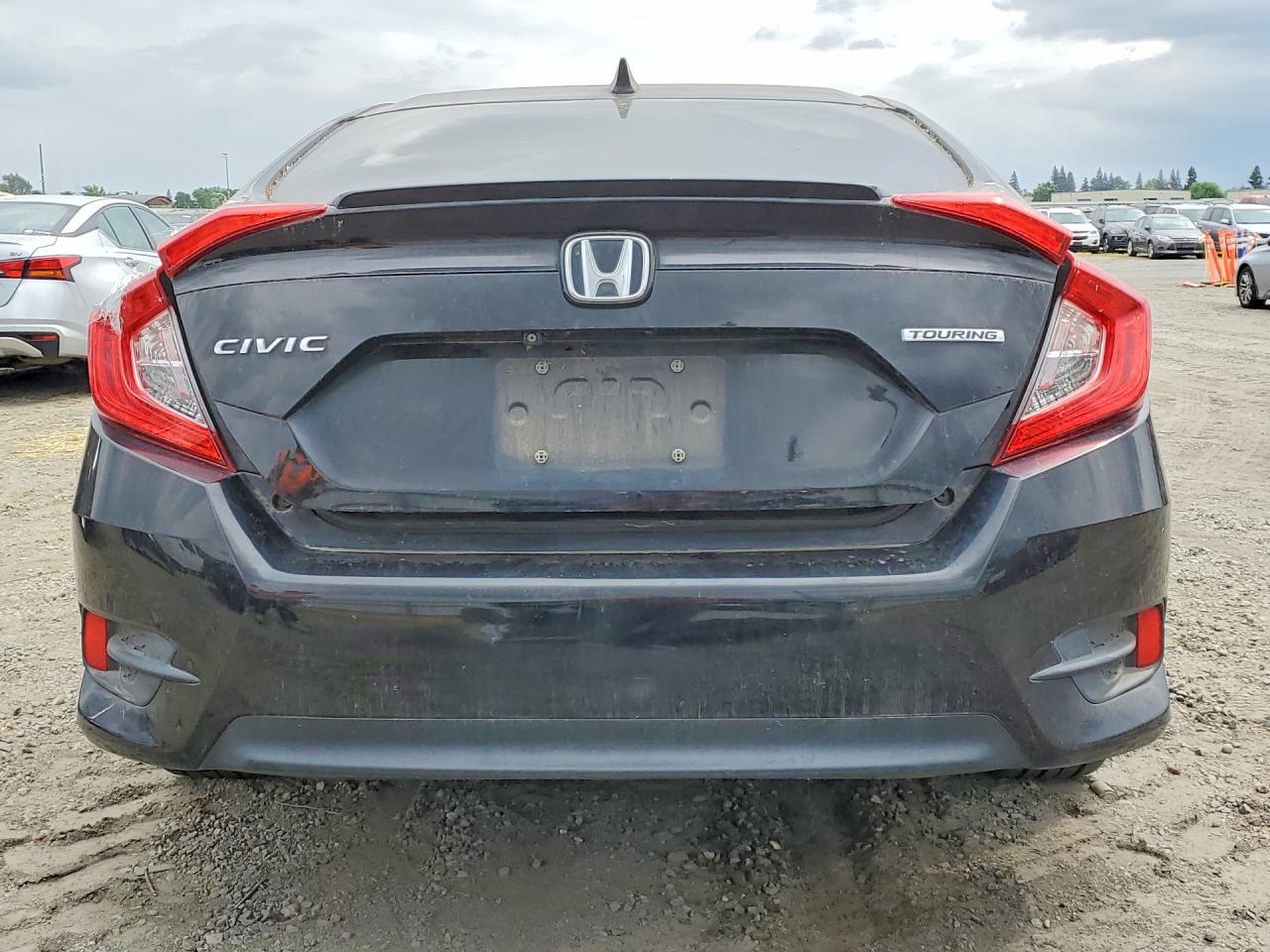 2016 Honda Civic Touring - Фото 6