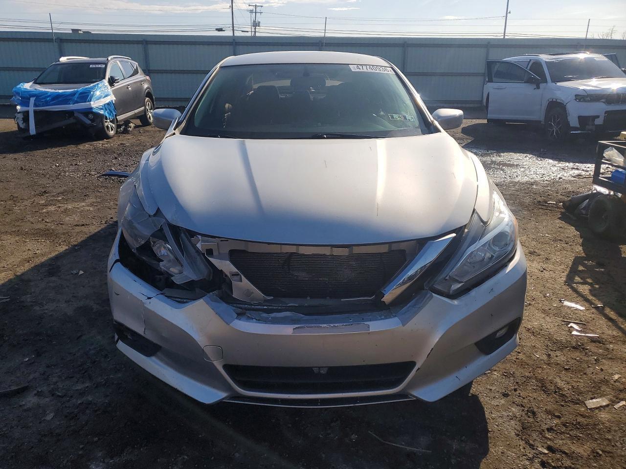 2018 Nissan Altima 2.5 Sv - Image 5