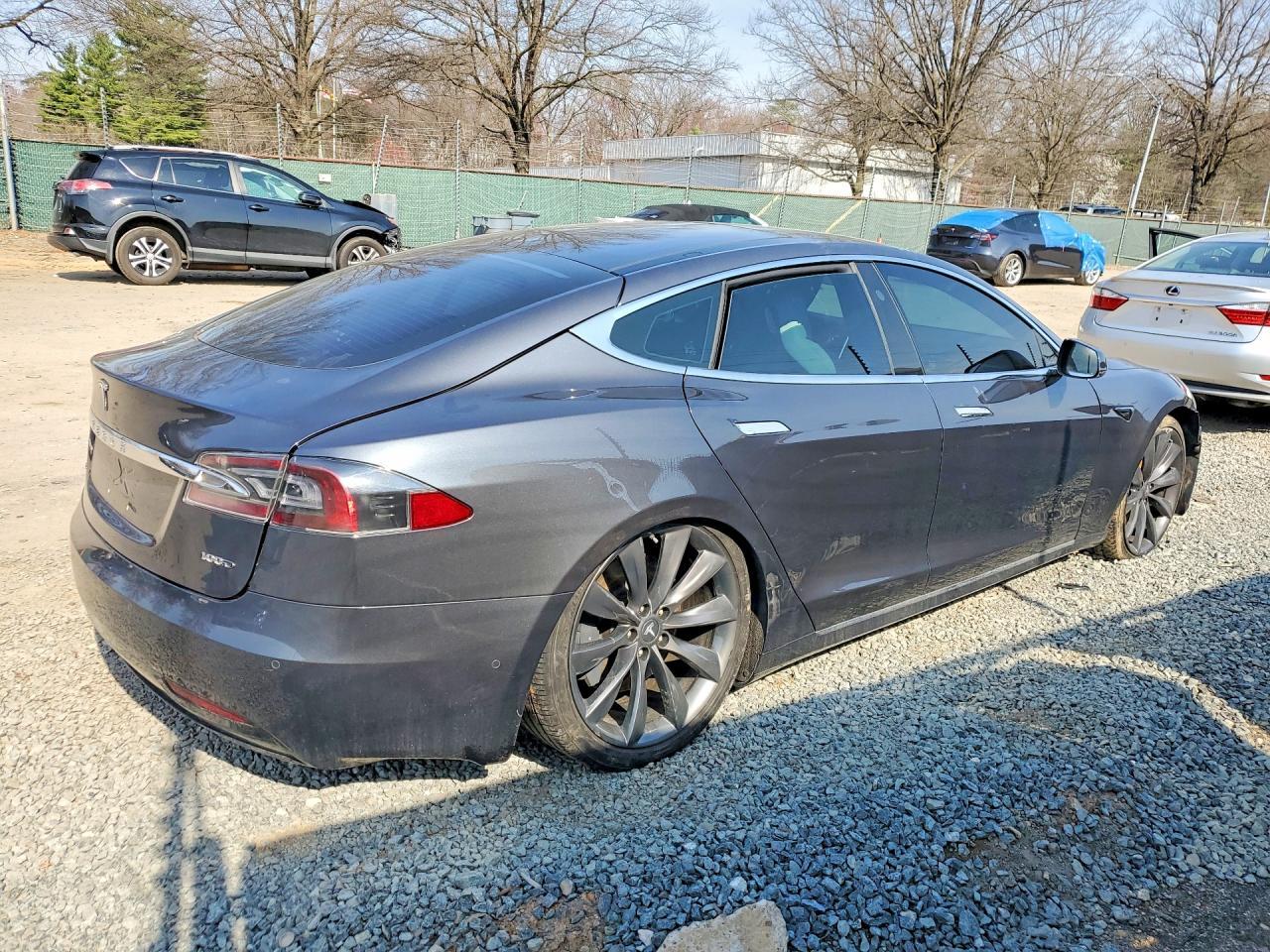 2017 Tesla Model S - Image 3