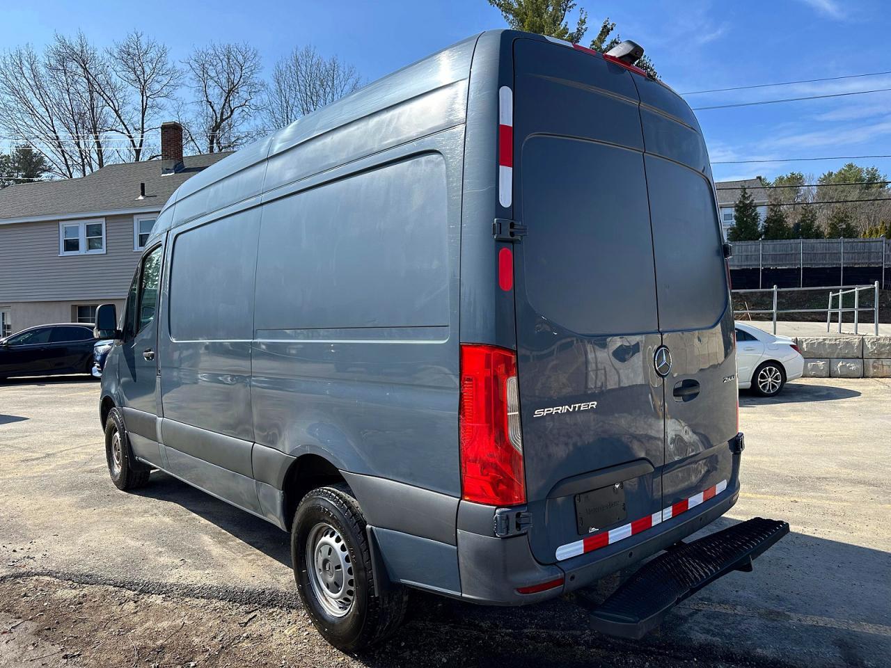 2019 Mercedes Benz Sprinter - Фото 2