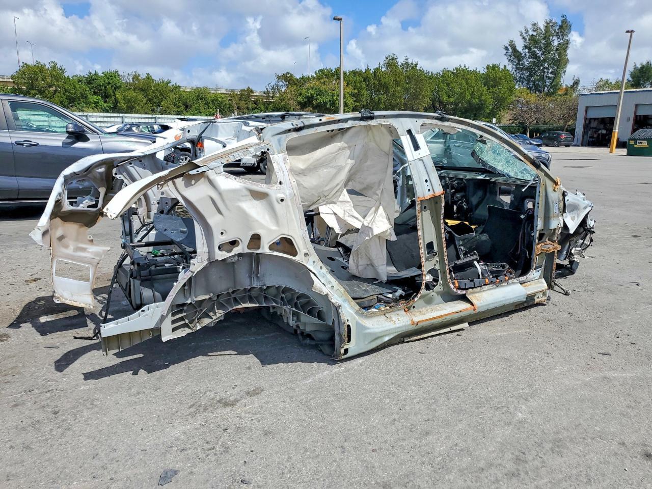 2022 Tesla Model Y - Image 3