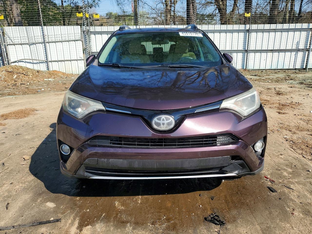 2017 Toyota Rav4 Xle - Image 5
