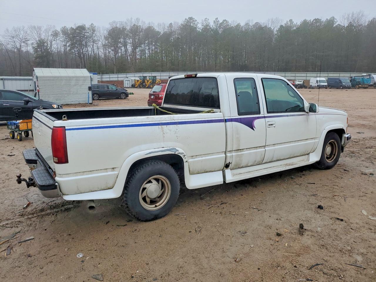 1997 Chevrolet Gmt-400 C1500 - Image 3