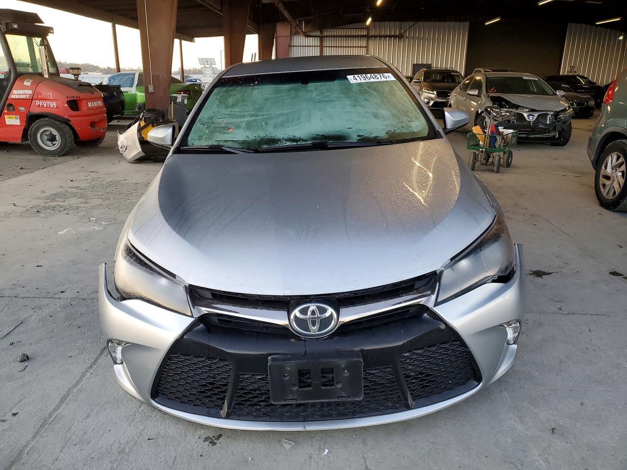 2017 Toyota Camry Se - Image 5