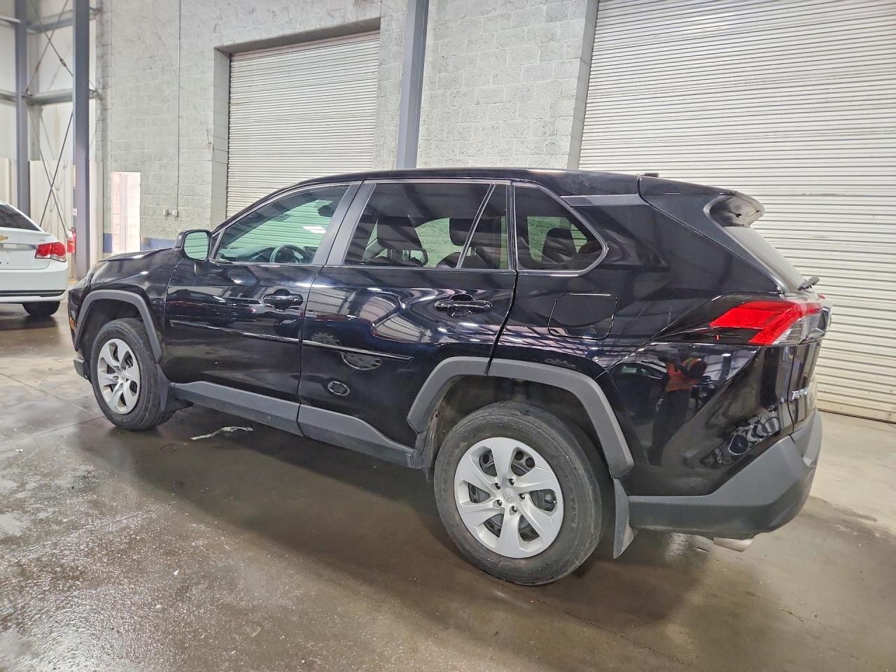 2022 Toyota Rav4 Le - Image 2