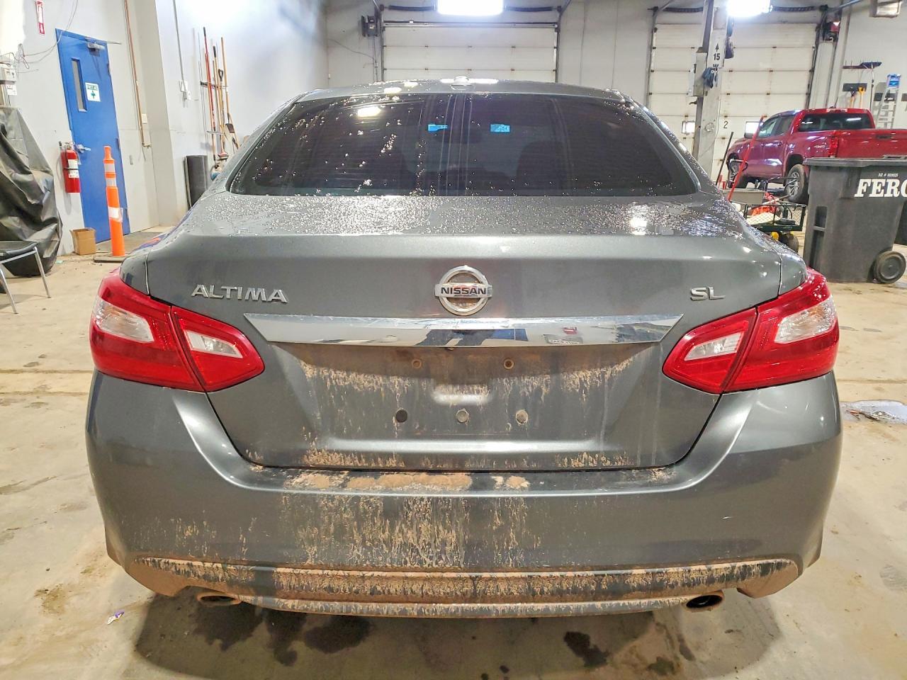 2017 Nissan Altima 2.5 - Фото 6