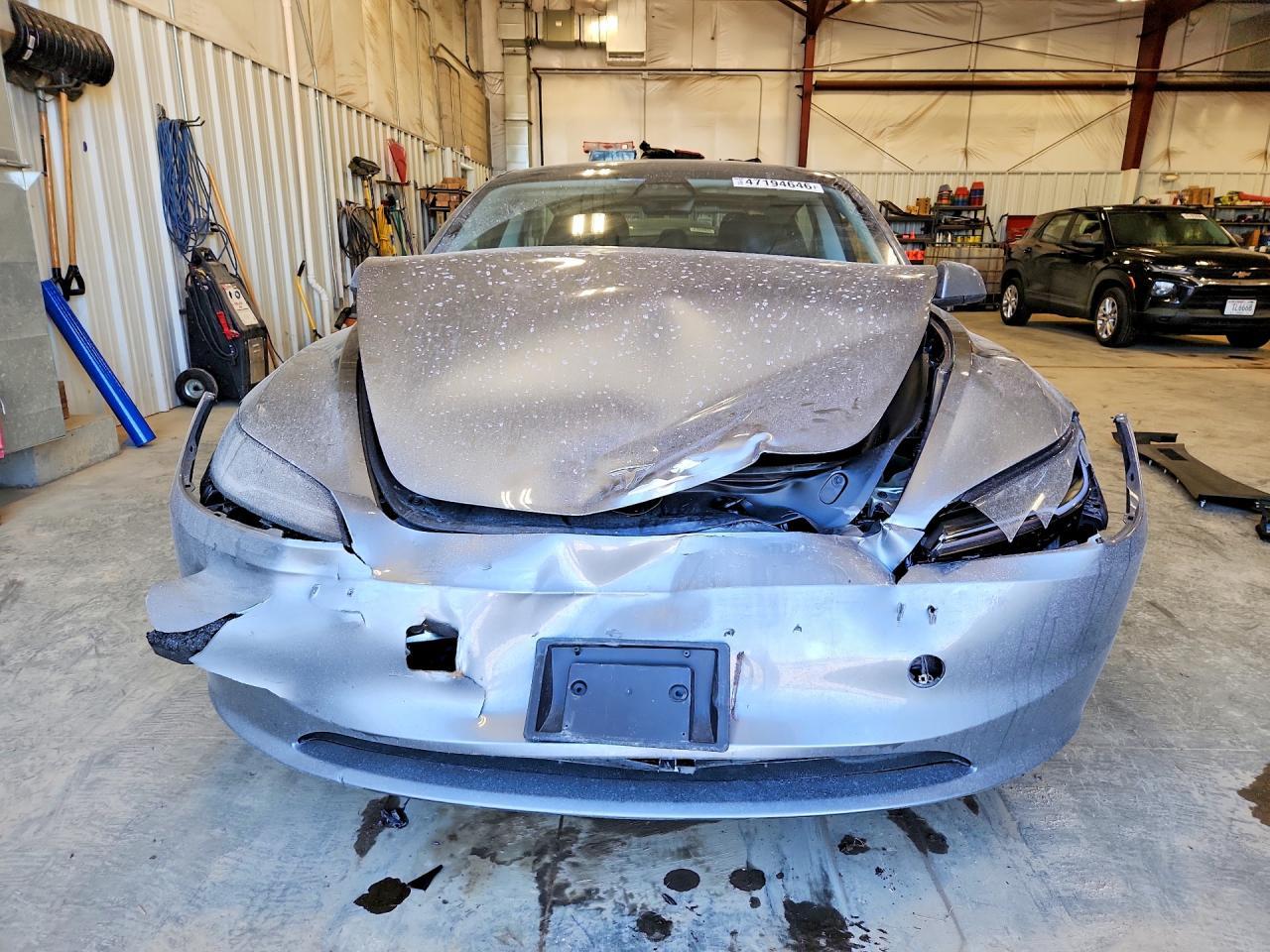 2025 Tesla Model 3 - Фото 5