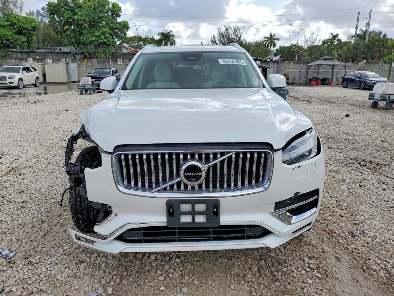 2024 Volvo Xc90 Plus - Image 5