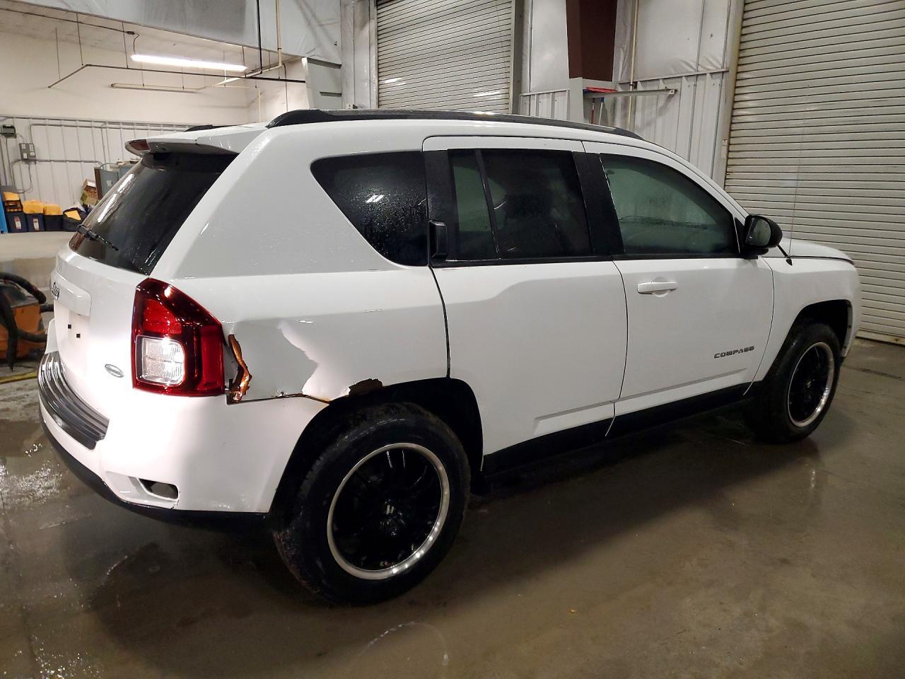 2011 Jeep Compass - Фото 3