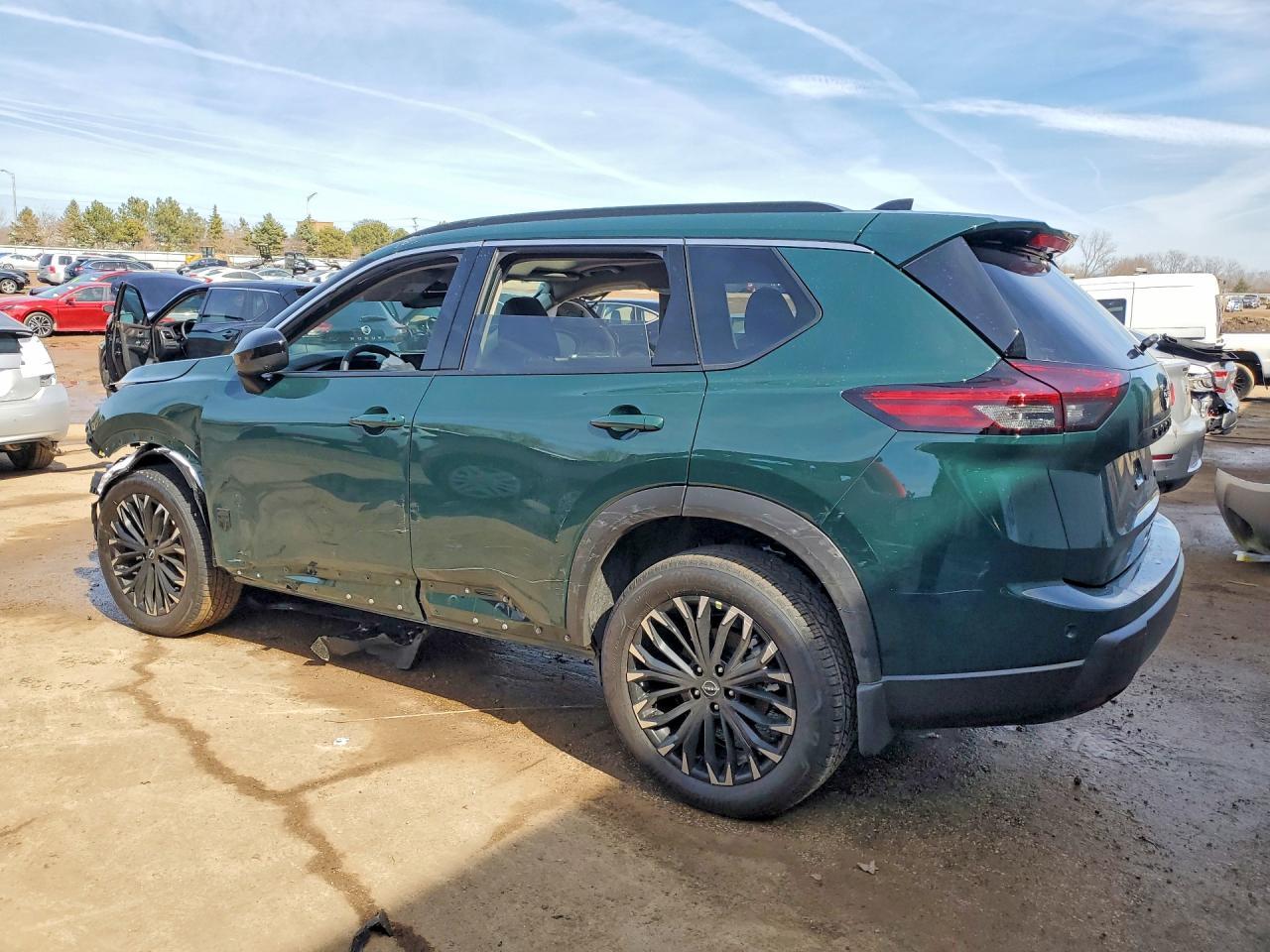 2026 Nissan Rogue Dark Armor - Фото 2