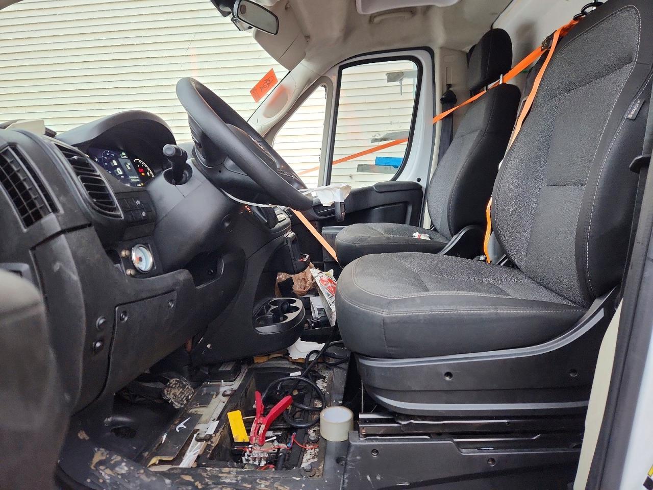 2022 Ram Promaster 3500 Delivery Truck - Image 7