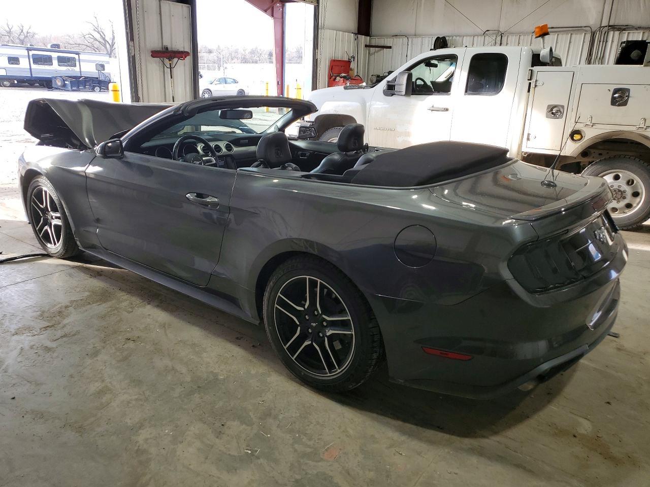 2019 Ford Mustang Gt - Фото 2