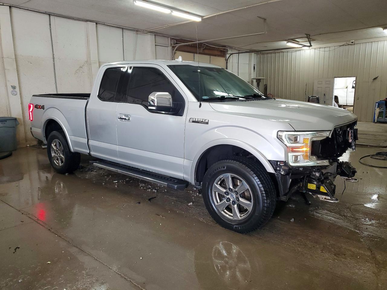 2018 Ford F150 Super Cab - Фото 4