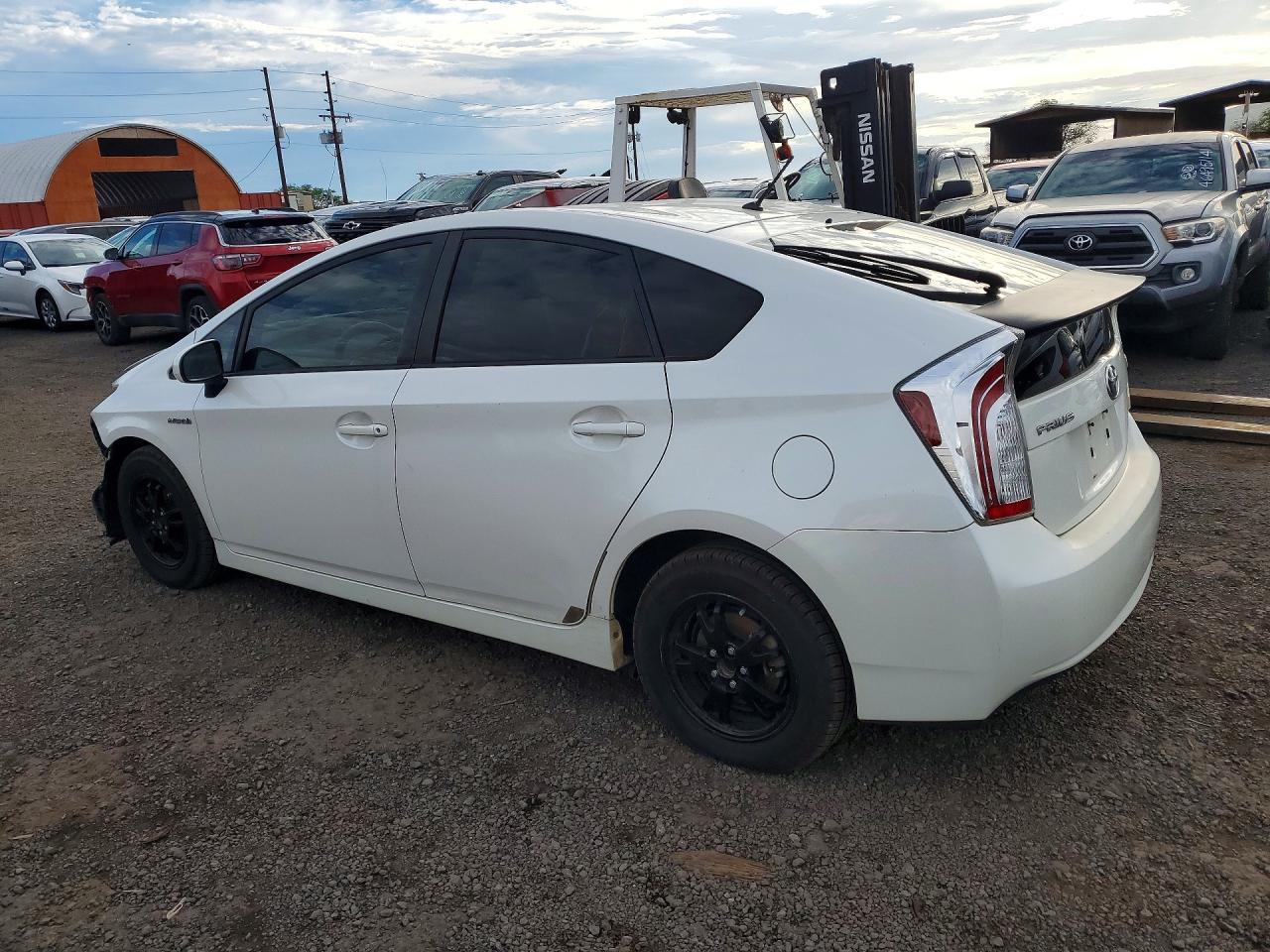 2012 Toyota Prius Two - Фото 2