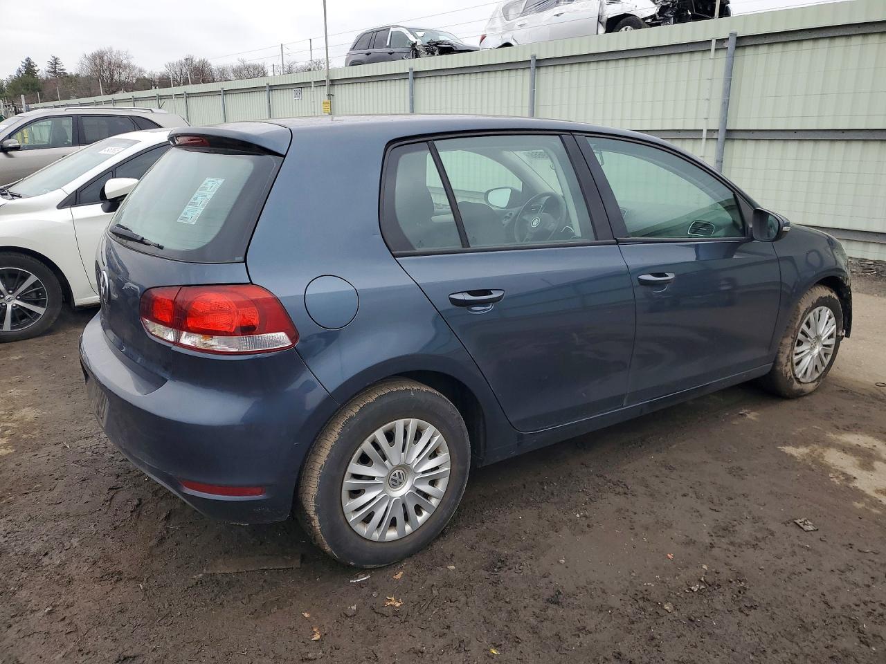 2012 Volkswagen Golf - Фото 3