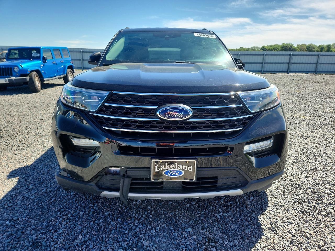 2022 Ford Explorer Xlt - Фото 5