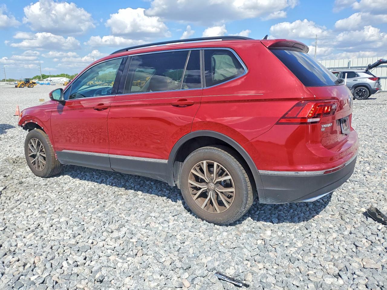 2020 Volkswagen Tiguan Se - Image 2