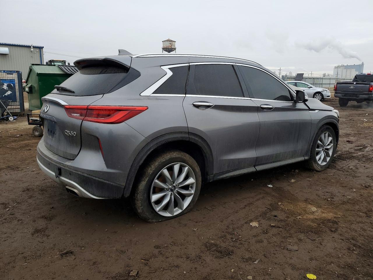 2021 Infiniti Qx50 Luxe - Image 3