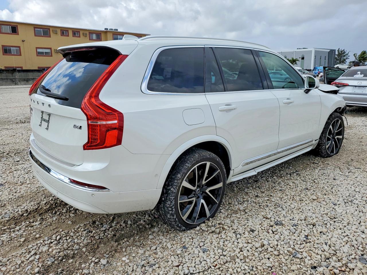 2024 Volvo Xc90 Plus - Image 3