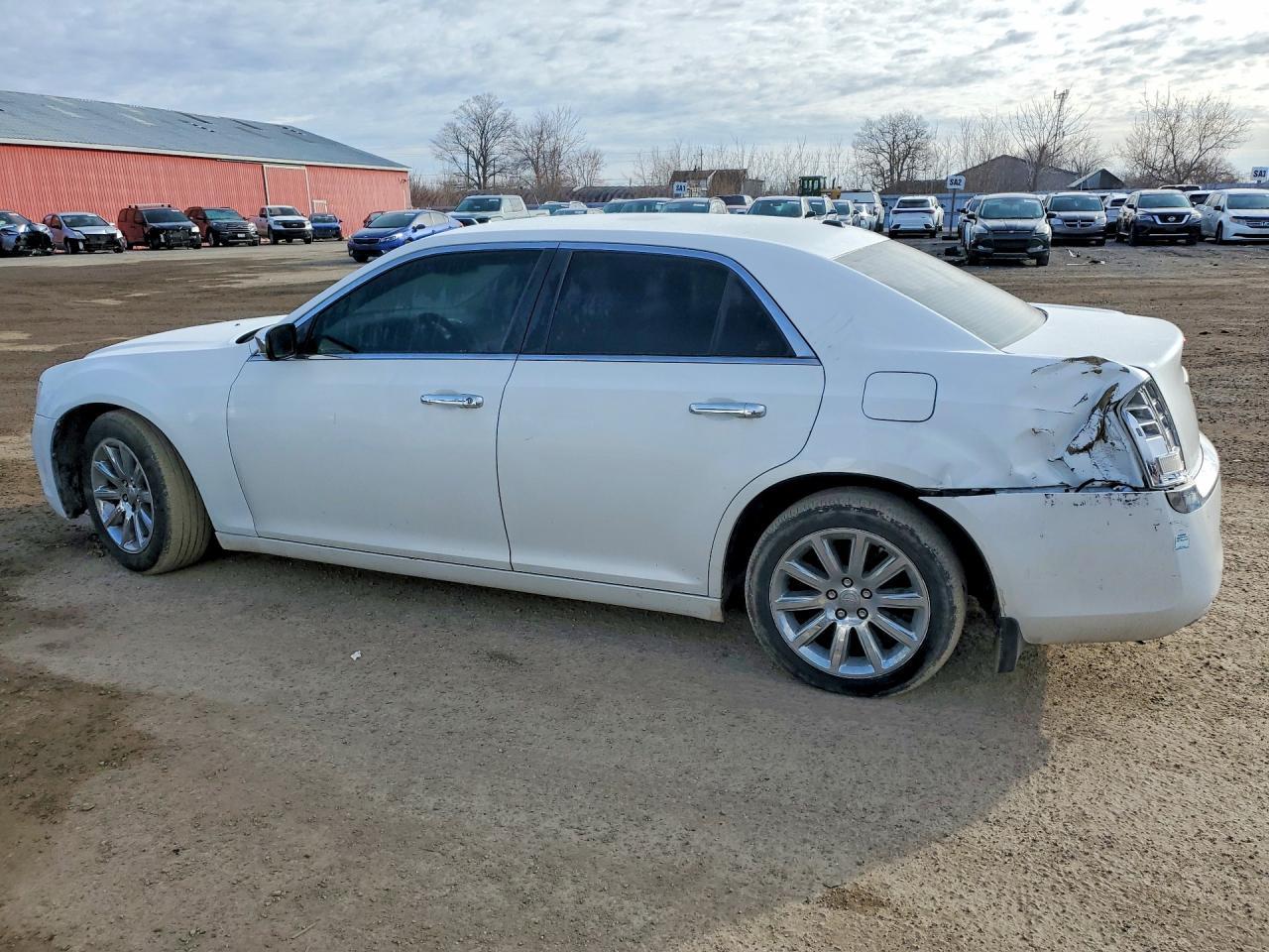 2014 Chrysler 300C - Фото 2