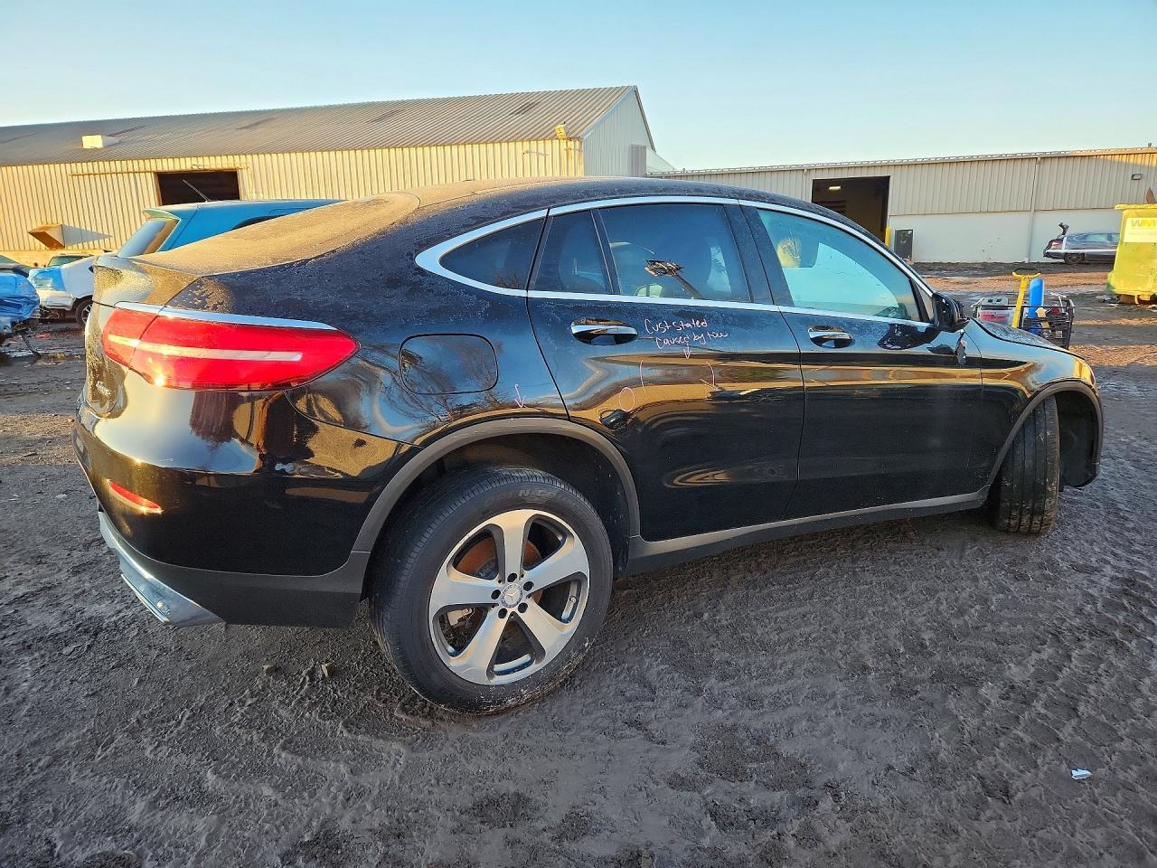2017 Mercedes-Benz Glc Coupe 300 4Matic - Image 3