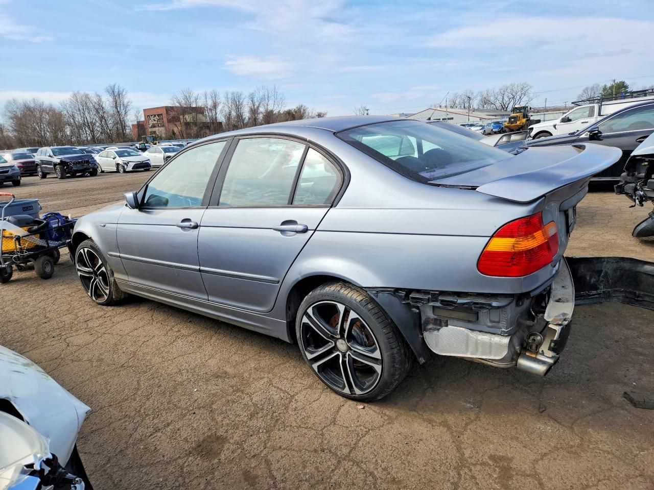2004 BMW 325 Xi - Фото 2