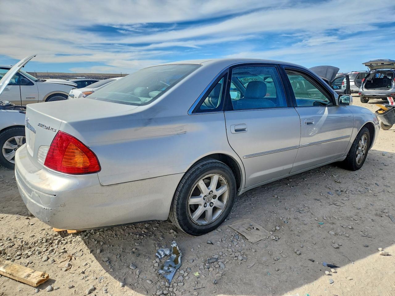 2001 Toyota Avalon Xls - Фото 3