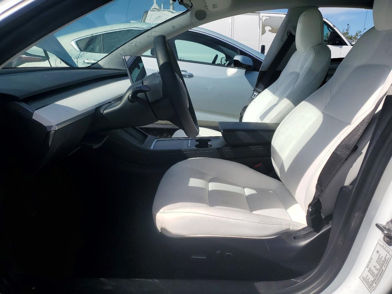 2021 Tesla Model 3 - Фото 7